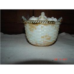 WEST MORELAND BASKET W/EGGS & CHICKS