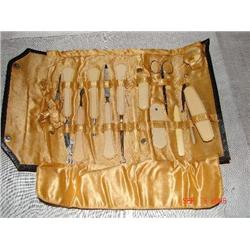 OLD MANICURE SET