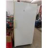 Image 1 : Kenmore White Upright Freezer