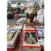 Image 1 : Lighted Houses, Santas, Candlestands