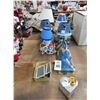 Image 1 : Snowman, Lamps, Candles & Holiday Décor