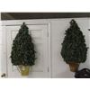 Image 1 : Hanging Holiday Trees - 2