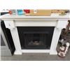 Image 1 : Electric Fireplace Mantle Console