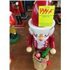 Image 2 : 4-Collector Santa Nutcracker Steinbach - 4 X $