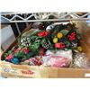 Image 4 : Christmas Ornaments, Containers, Silk Floral - Shelf