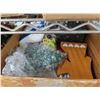 Image 5 : Christmas Ornaments, Containers, Silk Floral - Shelf