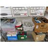 Image 1 : Christmas Lights, Pot Holders, Ornaments, Décor - Shelf