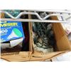 Image 3 : Christmas Lights, Pot Holders, Ornaments, Décor - Shelf