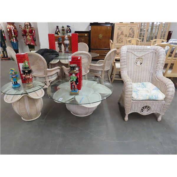 Rattan Chair w/2 Glasstop/Rattan Side Tables