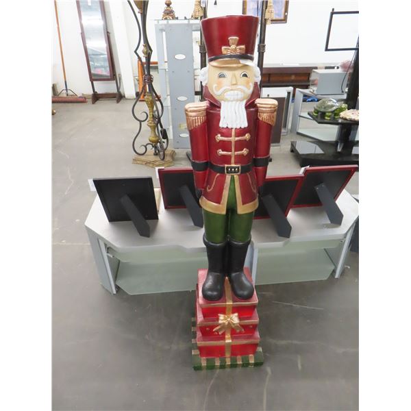 Approx. 4.5' Ceramic Nutcracker