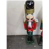 Image 1 : 2-Approx. 3.5' Soldier Nutcracker - 2 X $