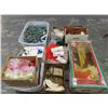 Image 1 : Pallet of Asst. Christmas Ornaments, Frames, Floral, Décor and More