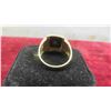 Image 4 : 10kt Gold Ring Size 9 1/2 Total Weight 5.2 Grams 