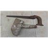 Image 5 : Vintage Tools : Wood Handled Vise, Chopper, Tool Pouch & More 