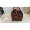 Image 2 : Vintage Leathers Doctors Bag