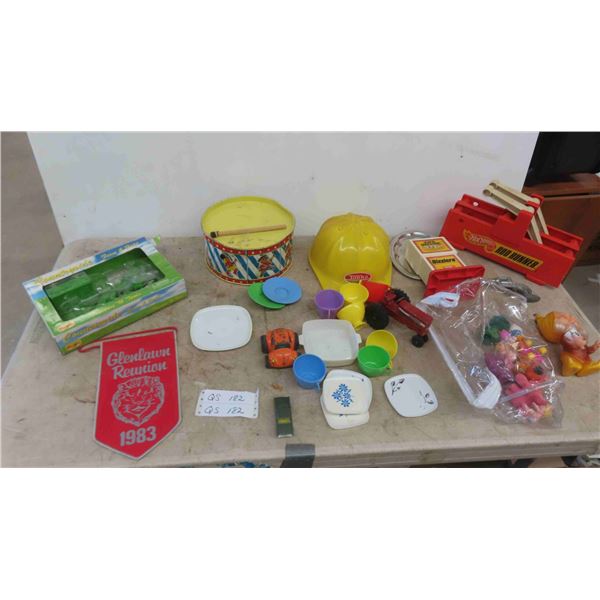 Hot Wheels Rod Runner + Juice Machine , Tonka Hard Hat , International 