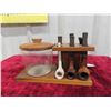 Image 6 : Pipe Stand with Tobacco Bowl & 6 Pipes 