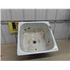 Image 1 : Enamel Laundry Sink 
