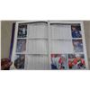 Image 7 : Retro Hockey Card Collection with 1997 NHL Yearbook