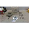 Image 1 : Washers for Foam Installation , Siding Screws , Eavestrough Clips 