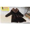Image 3 : 3 Ladies Winter Coats with Fur Collar 