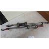 Image 4 : 3 Slide Pullers and Attachments 