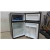 Image 3 : Whirlpool 2 Door Mini Fridge 