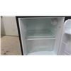 Image 5 : Whirlpool 2 Door Mini Fridge 