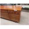 Image 4 : MCM Dresser 30'' x 72''  18'' 