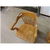 Image 5 : 2 Oak Office Chairs 