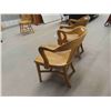 Image 6 : 2 Oak Office Chairs 