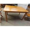 Image 2 : Table 29'' x 47'' x 31 1/2'' with 2 Arm/Captian Chairs 