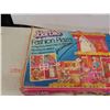 Image 3 : Barbie Fashion Plaza 3 1/2ft Long 