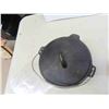 Image 3 : 2 Cast Frying Pans , Dutch Oven 