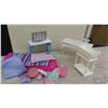 Image 9 : Barbie and the Rockers, High School Musical Barbies Furniture, Plus