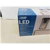 Image 2 : New Feit Electric LED 3 Light Vanity