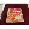 Image 1 : New in Box Deep Dish Pizza Baker