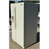 Image 2 : WHIRLPOOL SIDE BY SIDE REFRIGERATOR/FREEZER WITH IN-DOOR WATER AND ICE DISPENSER - WORKS!