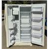 Image 6 : WHIRLPOOL SIDE BY SIDE REFRIGERATOR/FREEZER WITH IN-DOOR WATER AND ICE DISPENSER - WORKS!