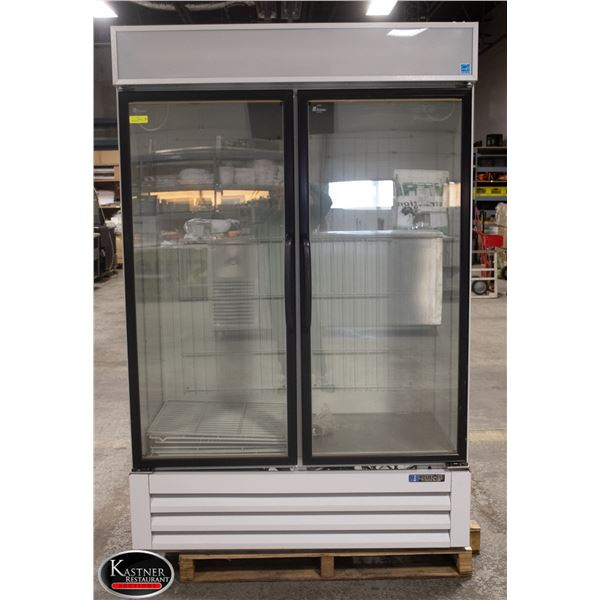 MASTER BUILT DOUBLE GLASS DOOR FREEZER