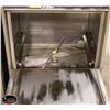 Image 2 : CMA DISHWASHER SANITIZER & RACKS