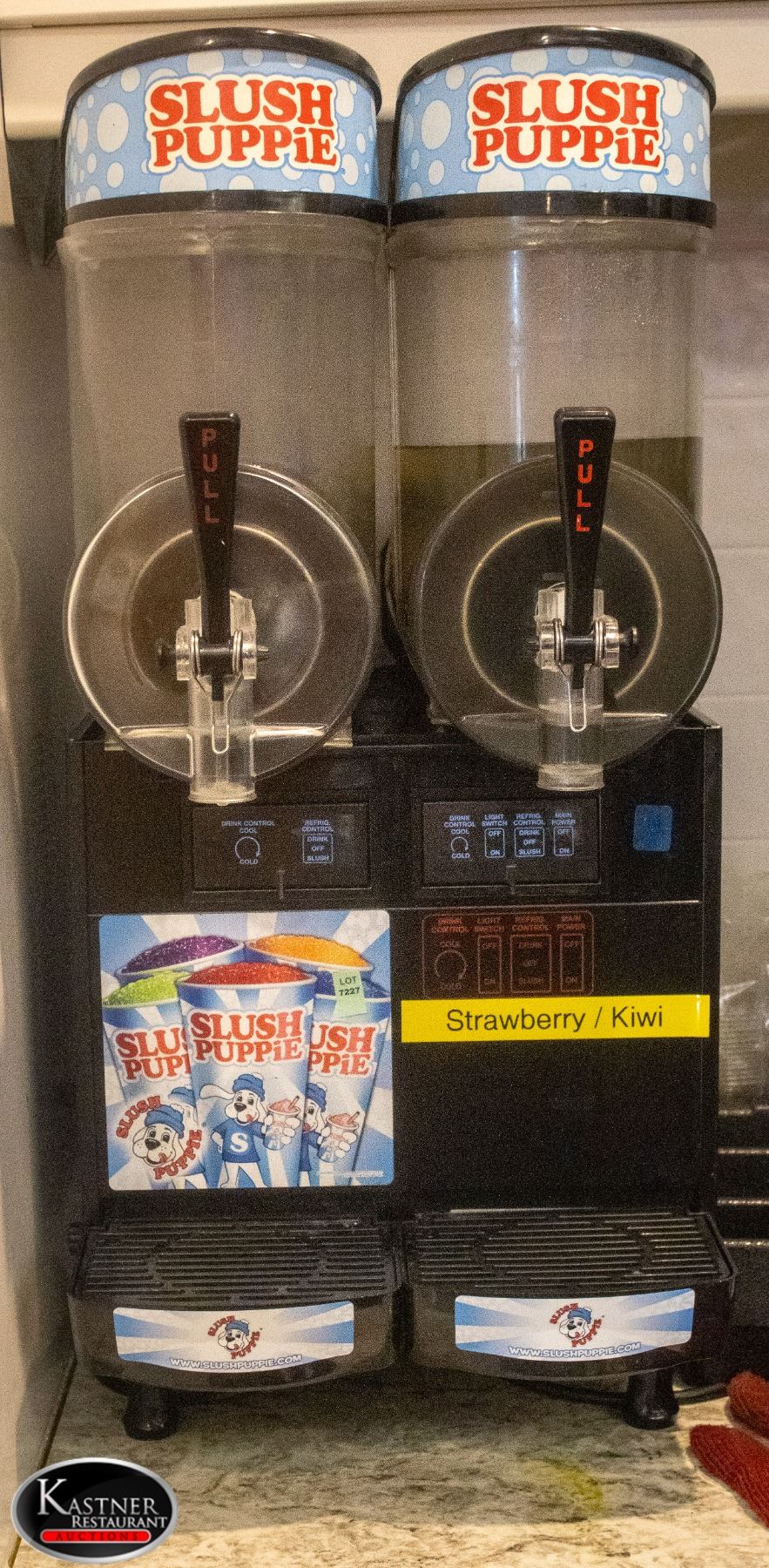 Strays R1 Slushy Machine SLUSH PUPPIE DUAL SLUSH MACHINE
