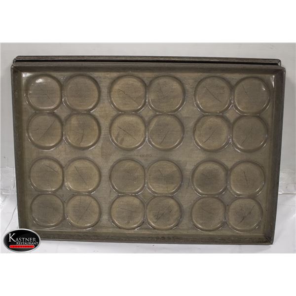 6 TRAYS OF STEEL 24 BUN PANS
