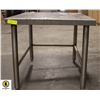 Image 2 : S/S EQUIPMENT STAND 30"X24"X23"
