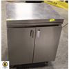Image 1 : S/S EQUIPMENT STAND ON CASTORS W/ PULL OUT WORK