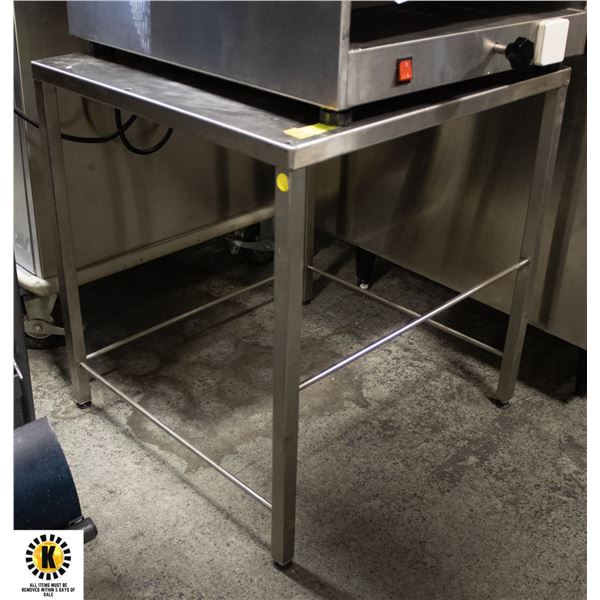 24" X 22" X 24.5" STAINLESS STEEL EQUIPMENT STAND