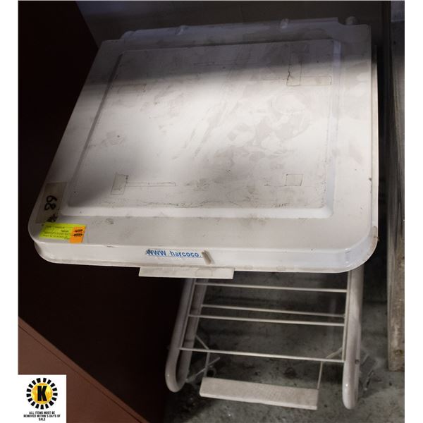 WHITE CLEANING BAG CART W/ FOOT ACTIVATED LID