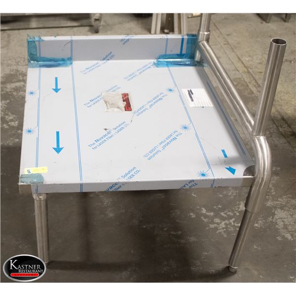 31"X29"X35.5" STAINLESS STEEL EQUIPMENT STAND