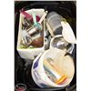Image 1 : CONTAINER 6--MISCELLANEOUS SMALL MEASURING