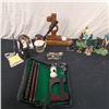 Image 1 : Assorted Golf Decor for the Office